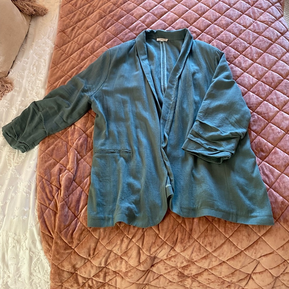 Chic Soul Sage green linen-blend plus blazer